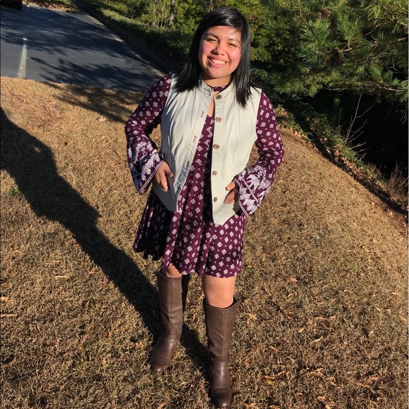 Meet your Posher, Vicki - Picture 1 of 1